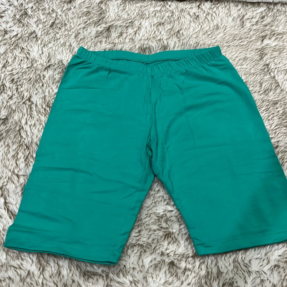 Cat and Jack girls bike shorts XL